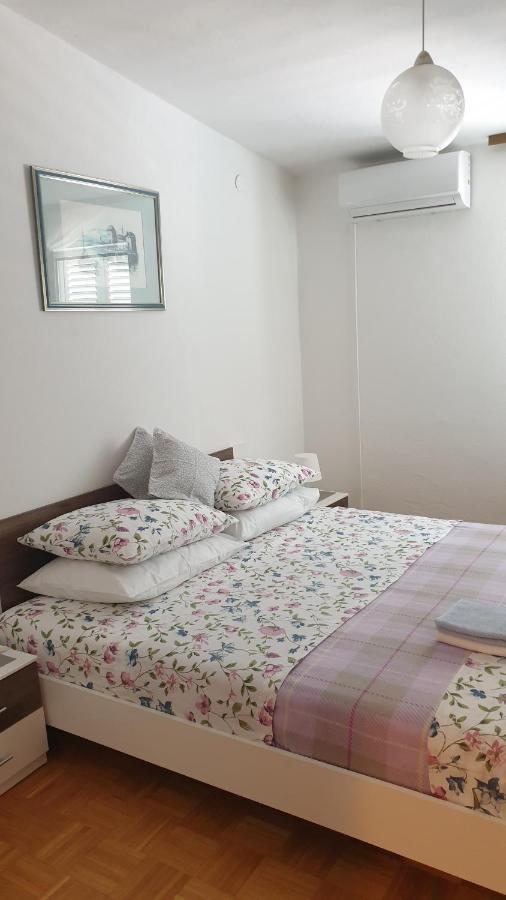 Oaza Apartman Ražanac Kültér fotó